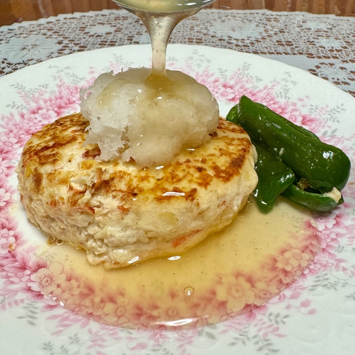 豆腐と蒸し大豆と鶏ひき肉と…の☆和風ハンバーグ